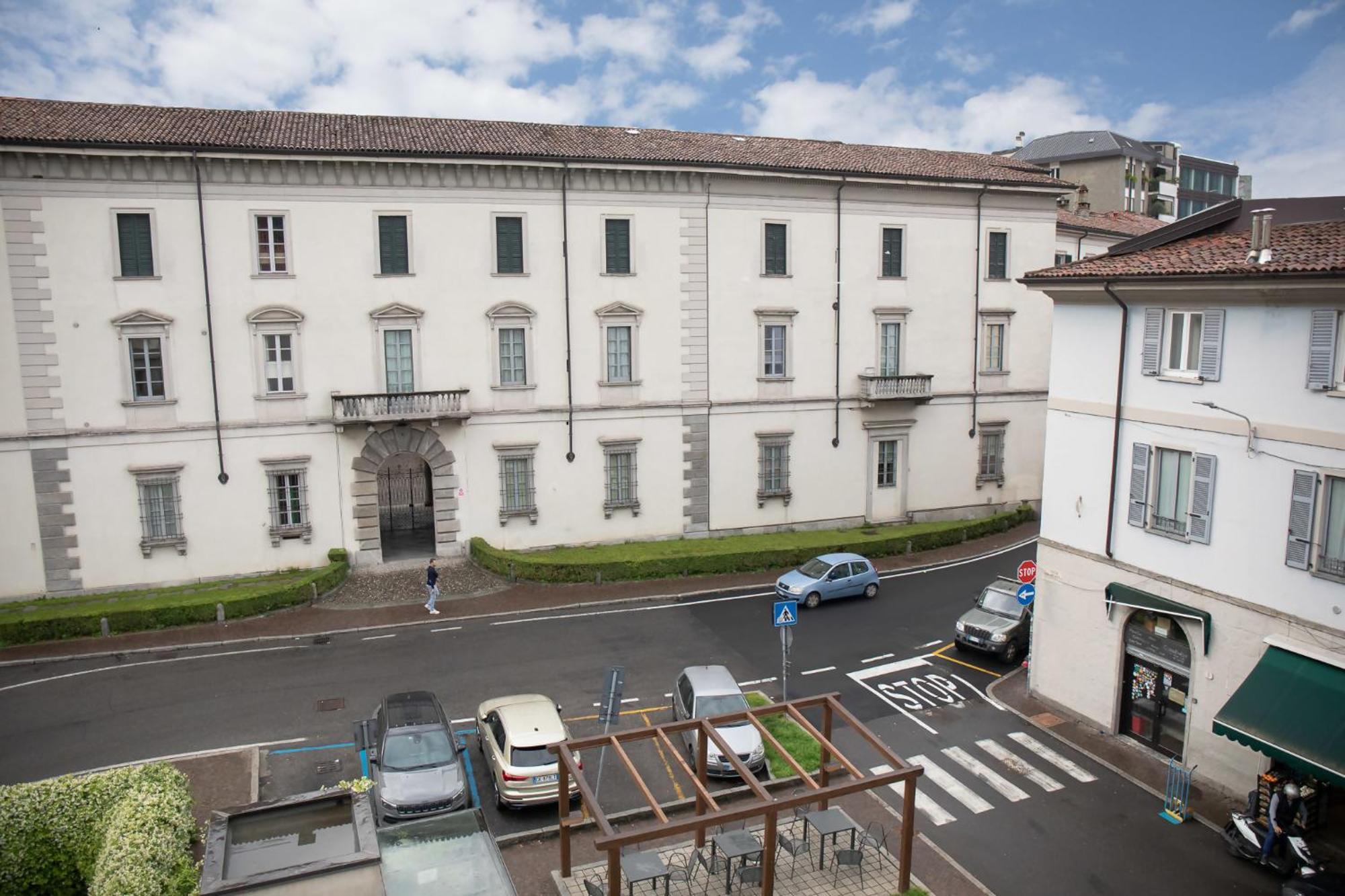 Amendola City View Apartments Suite Romantica Como Exterior photo